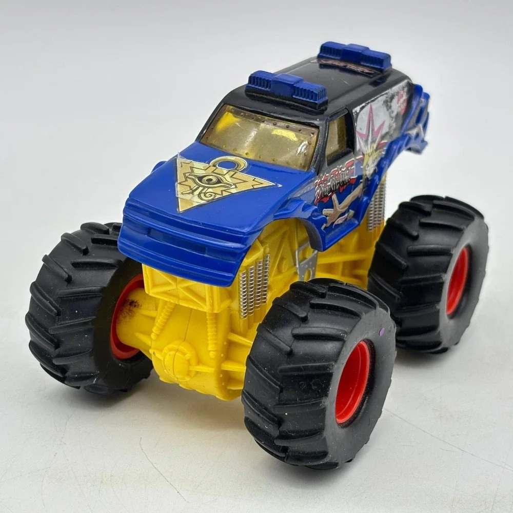 Hot Wheels Monster Jam Yu-Gi-Oh Rev Tredz 1:43 Monster Truck 2003 Mattel